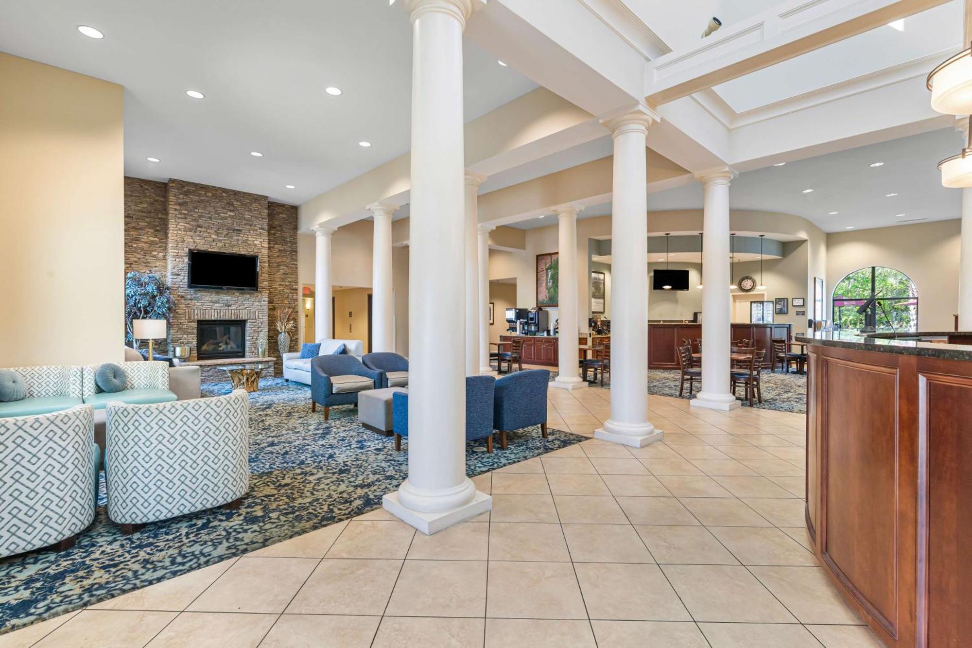 Best Western Plus Westgate Inn And Suites Leland Eksteriør bilde