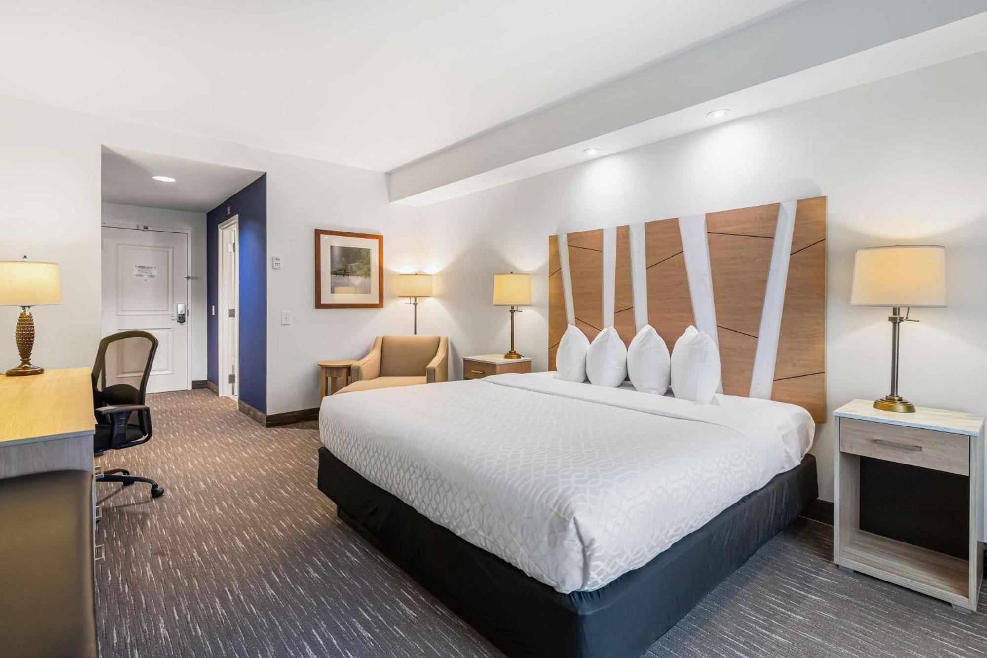Best Western Plus Westgate Inn And Suites Leland Eksteriør bilde