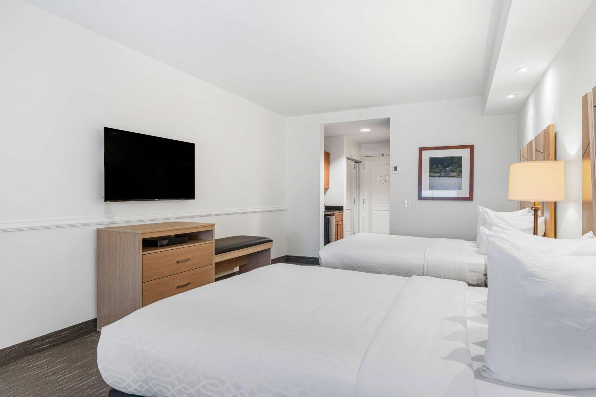 Best Western Plus Westgate Inn And Suites Leland Eksteriør bilde