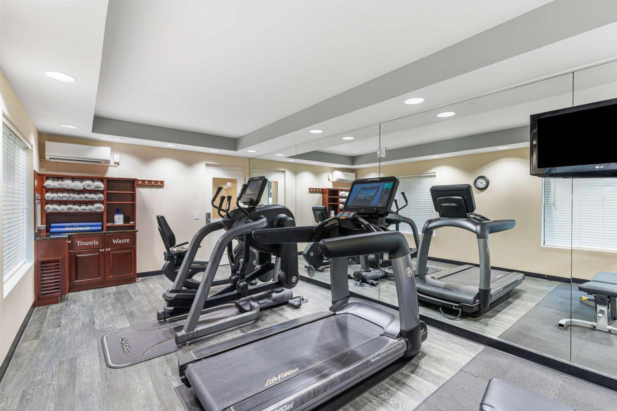 Best Western Plus Westgate Inn And Suites Leland Eksteriør bilde